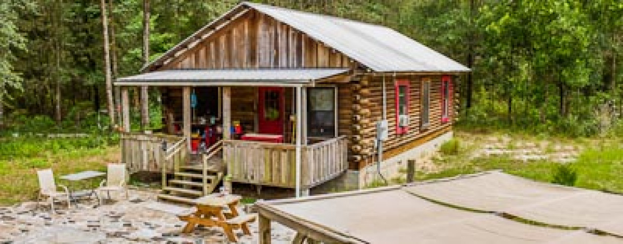 Log Cabin | Becky's Homestead